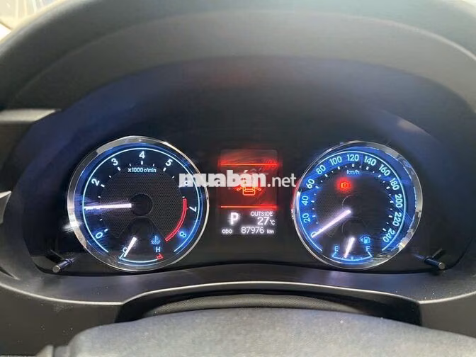 Toyota Altis 1.8G 2015 Bạc 87.000 km quá mới luôn