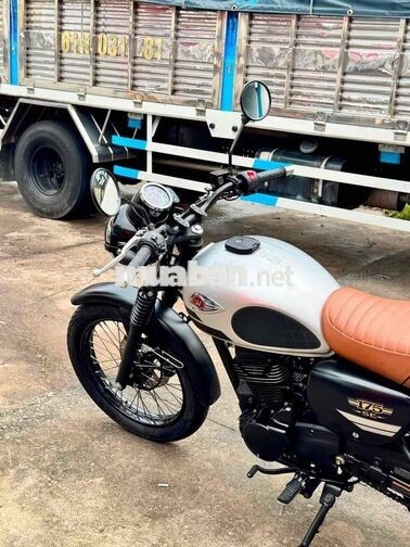 Kawasaki W175se Bạc 4000 km