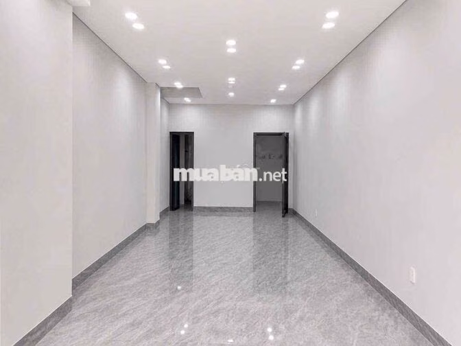 CHÍNH CHỦ MẶT BẰNG CHO THUÊ TỰ DO KINH DOANH RỘNG 40m2-ĐÔNG NG QUA LẠI