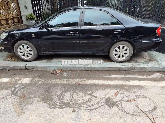 Toyota Camry Đen 5 chỗ Nhật Bản