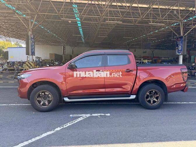 Mazda BT-50 Luxury 2021 Đỏ Tự động