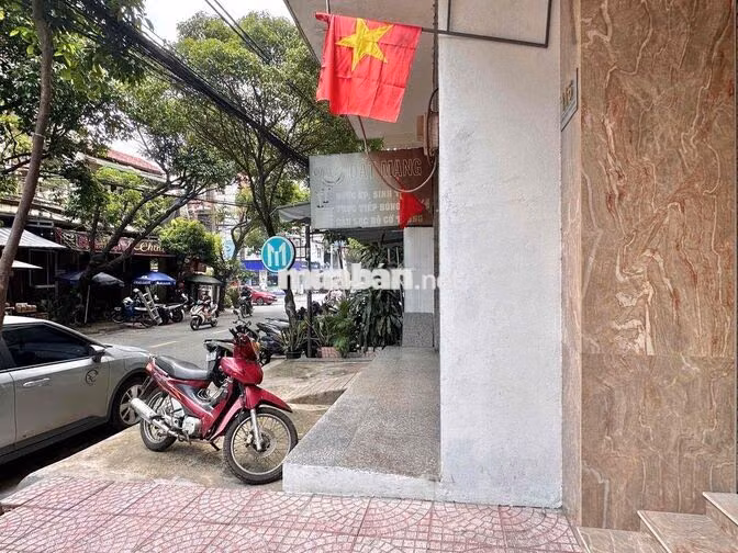 CHÍNH CHỦ MẶT BẰNG CHO THUÊ TỰ DO KINH DOANH RỘNG 40m2-ĐÔNG NG QUA LẠI