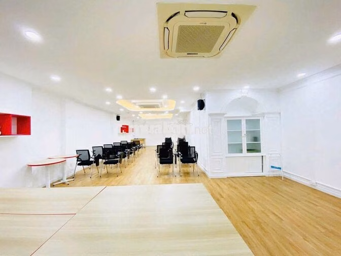 CHO THUÊ NHÀ MẶT TIỀN NGUYỄN TRỌNG TUYỂN MT 6M X 20M PHÚ NHUẬN