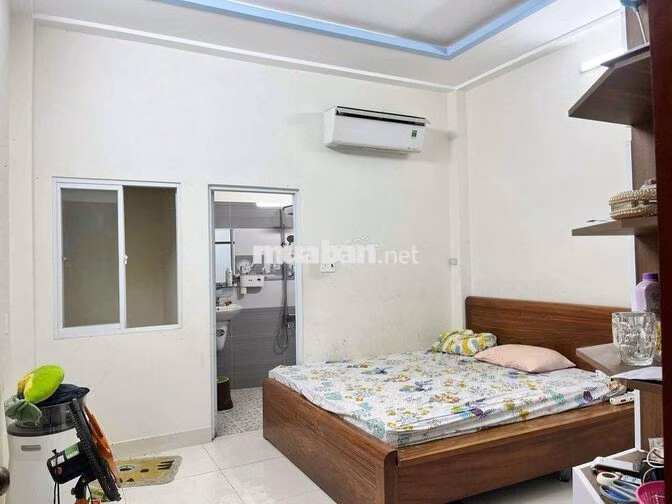 CHO THUÊ NHÀ MẶT TIỀN FUN NỘI THẤT 5PN 5WC GIÁ 15TR
