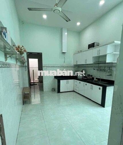 cho thuê nhà hẻm tải Đường A4 P12 Tân Bình. DT: 5m x 25m giá 15tr