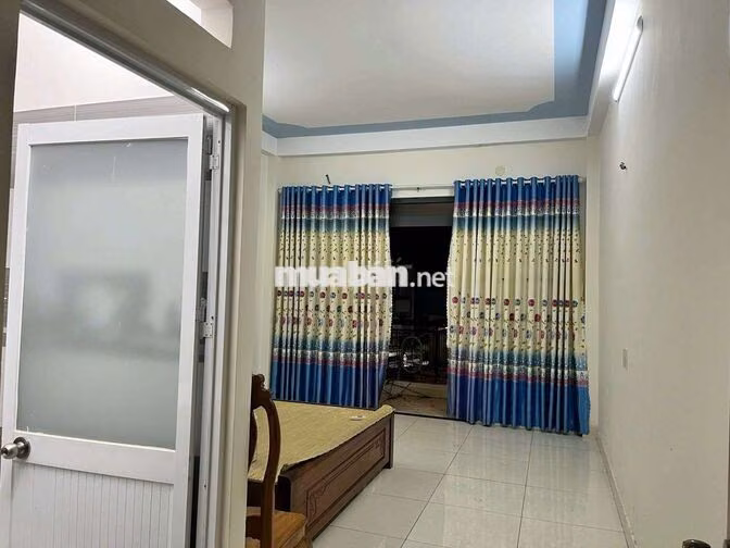 CHO THUÊ NHÀ MẶT TIỀN FUN NỘI THẤT 5PN 5WC GIÁ 15TR