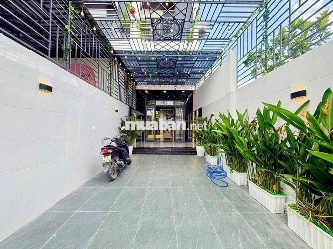 Nhà Mặt Tiền Kinh Doanh Có Thang Máy 4x28m Gần Trường Tô Ngọc Vân