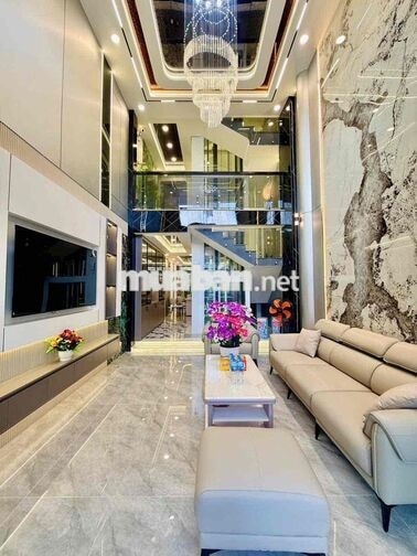 Nhà Mặt Tiền Kinh Doanh Có Thang Máy 4x28m Gần Trường Tô Ngọc Vân