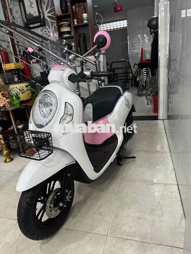 Honda Scoopy 2024 Trắng hồng Smart key 825 km