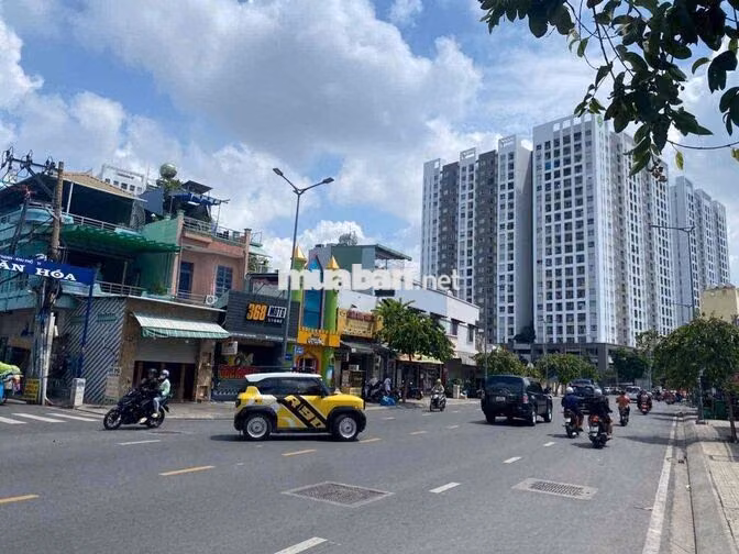 Nhà giá tốt Hoà Bình - Tân Phú