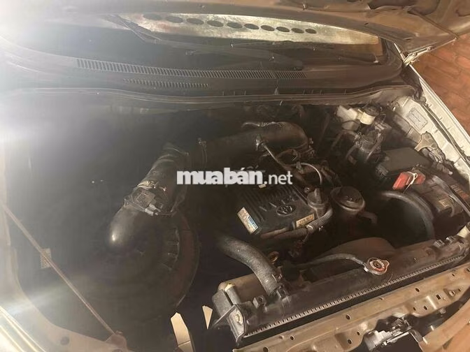 Toyota Innova 2006 Bạc