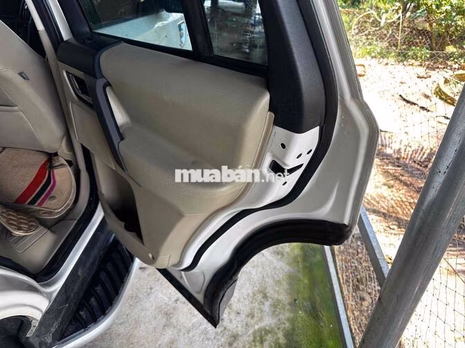 Land Rover Range Rover Sport 2010 Trắng Anh Quốc