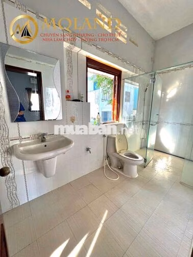 Sang 10 Studio+1P dạng 3PN HXH Nguyễn Văn Đừng Q5