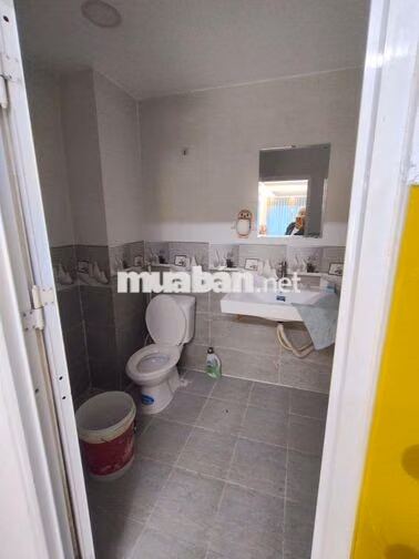 CHO THUÊ NHÀ HẺM XE MÁY, 1 XET, VÕ VĂN KIÊT Q.1
