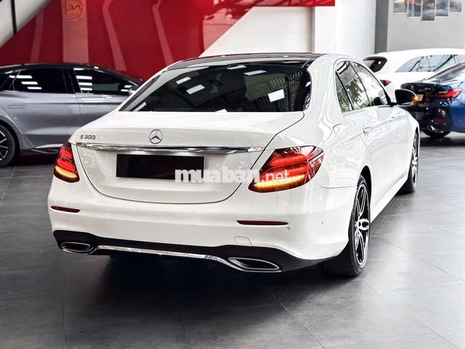 Mercedes E300 AMG 2017 Trắng 61.000km
