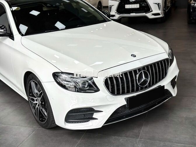Mercedes E300 AMG 2017 Trắng 61.000km