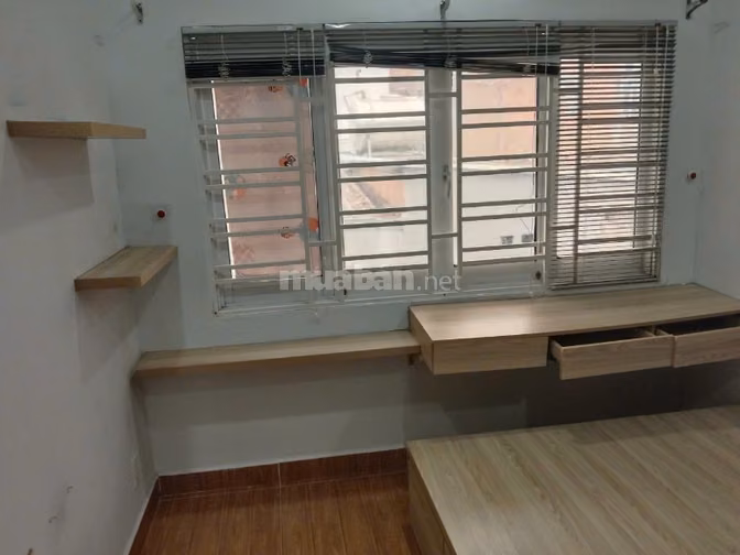 Cần sang lại cho thuê nhà nguyên căn 3PN 3WC Gần CMT8