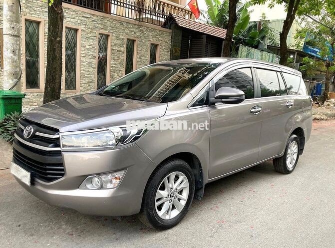Bán Xe Nhà Toyota INNOVA 2.0E 2018 Nâu đồng: 362tr