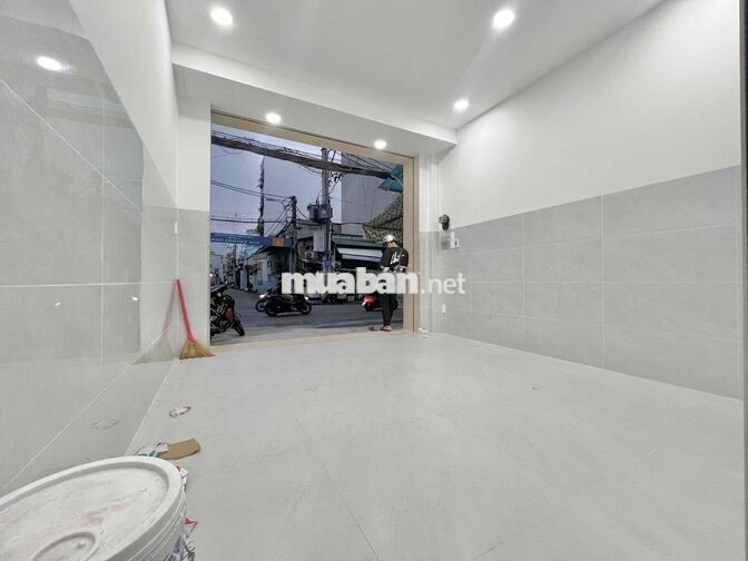 CHO THUÊ MẶT BẰNG KINH DOANH, NAIL, VĂN PHÒNG,… NGAY NGÃ 3 MẶT TIỀN