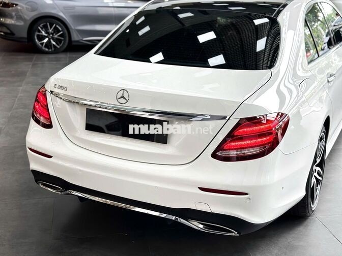 Mercedes E300 AMG 2017 Trắng 61.000km