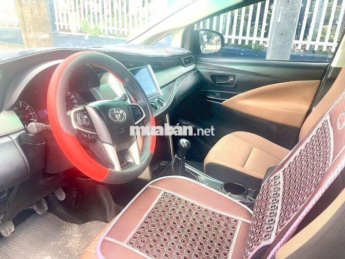 Bán Xe Nhà Toyota INNOVA 2.0E 2018 Nâu đồng: 362tr