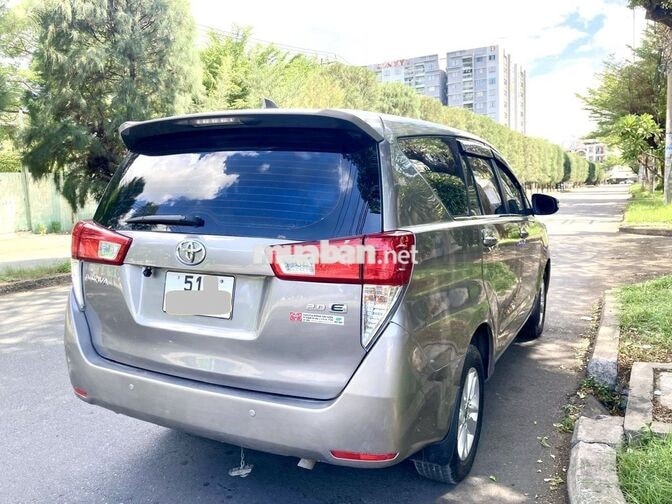 Bán Xe Nhà Toyota INNOVA 2.0E 2018 Nâu đồng: 362tr