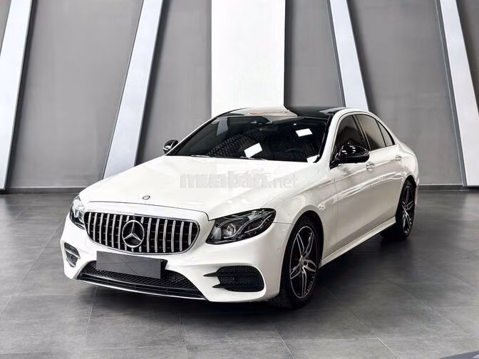 Mercedes E300 AMG 2017 Trắng 61.000km