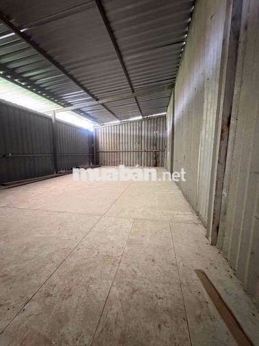 Bán gấp nhà Bình Chánh 700tr sổ chung