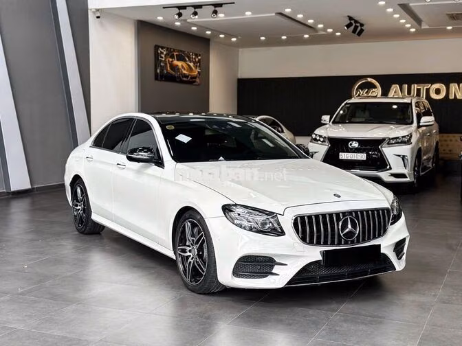Mercedes E300 AMG 2017 Trắng 61.000km
