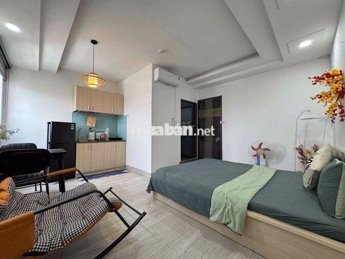 TRỐNG LẠI PHÒNG ĐẦY ĐỦ NỘI THẤT NHƯ HÌNH NGAY NGUYỄN OANH