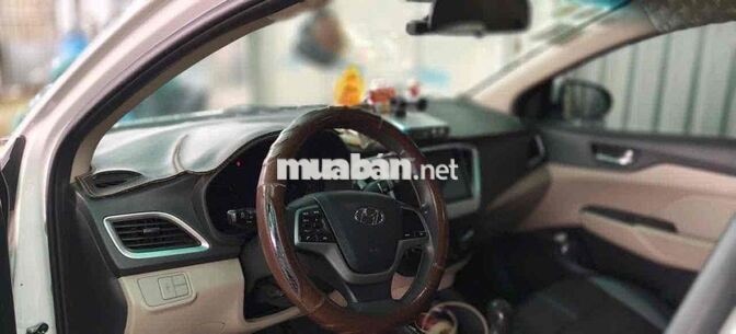Hyundai Accent 2022 1.4 MT Base Trắng Số sàn