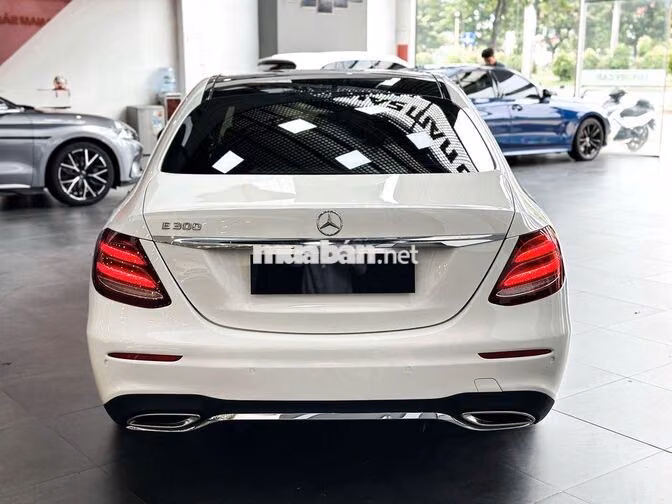 Mercedes E300 AMG 2017 Trắng 61.000km