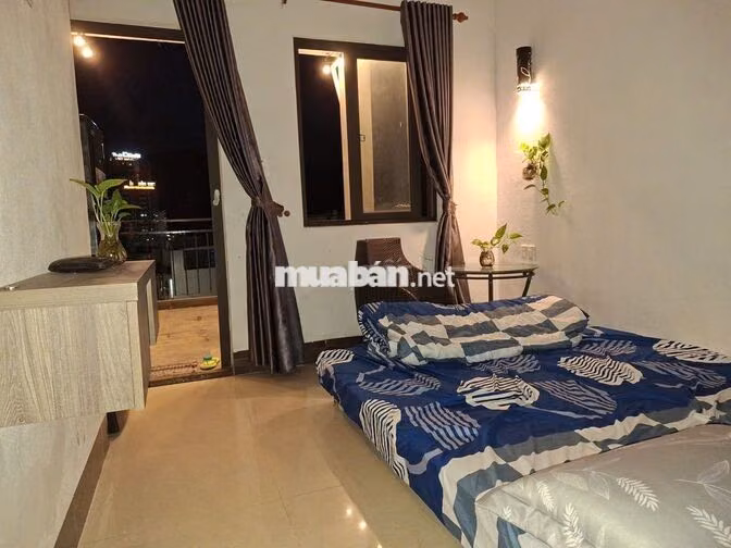Căn hộ bình dân, ban công rộng, thoáng, sát biển Mân Thái