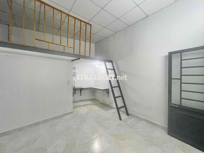 🔥PHÒNG GÁC SIÊU RỘNG CỬA SỔ THOÁNG_GẦN CẦU CÔNG LÝ_HỌC VIỆN HÀNG KHÔNG