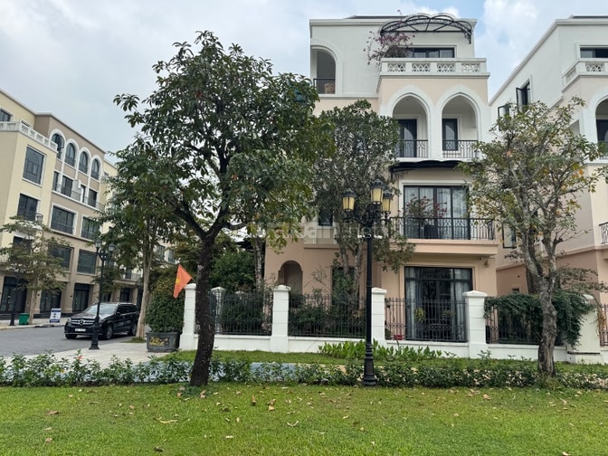 Chủ nhà, Ban đơn lập, CX18, căn góc, sông, vườn hoa, 210m2, Giá 60 Tỷ