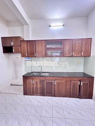 Bán căn hộ 80m2, p7q8 shr, sd lâu dài, lầu 1