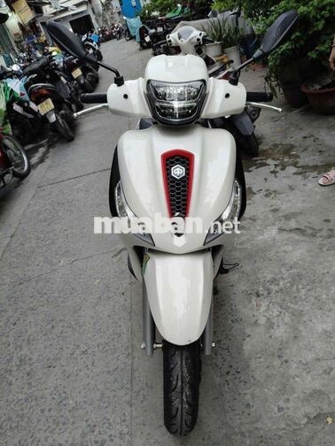 Piaggio Medley 150 2024 Trắng 8000km
