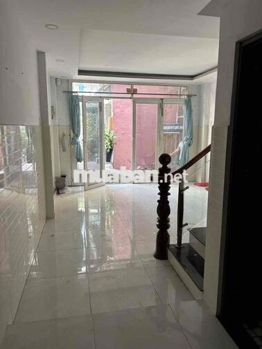 Nhà cho thuê NGUYÊN CĂN giá 3tr ( 1 trệt +1 lầu)
