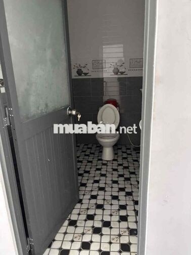 Nhà cho thuê NGUYÊN CĂN giá 3tr ( 1 trệt +1 lầu)