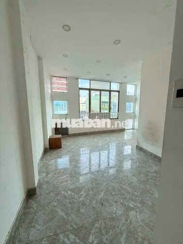 MT Trần Phú P4 Q.5- 6x12m-4 tầng 3PN 4WC-Giá 25 tr/th