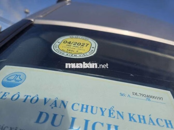 TRANSIT 2023 CAM MÁY RIN 87000KM BẢO HÀNH 1 NĂM