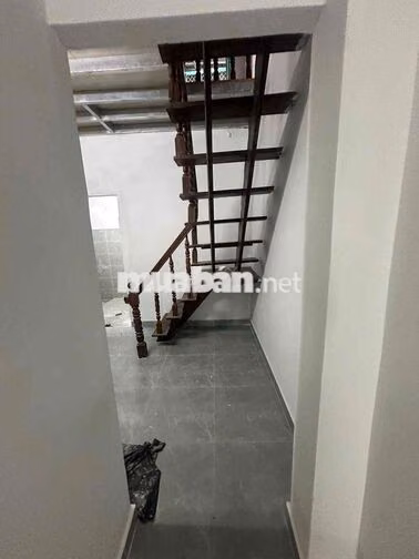 Nhà [4 x 18] 1 lầu (3PN,2WC) hẻm 6m ,hương lộ 2, bình tân