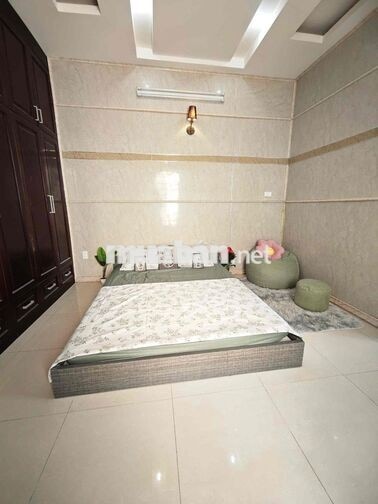 CHO THUÊ STUDIO BAN CÔNG NGAY CMT8 - Chợ Hoà Hưng