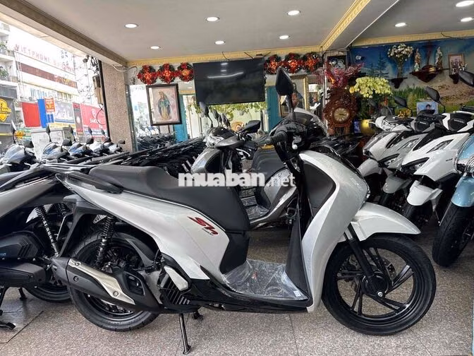 Honda SH 150i ABS 2018 Bạc Porsche BSTP Chính Chủ
