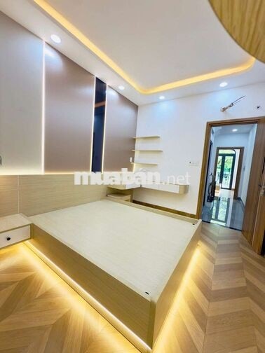 SIÊU PHẨM  MẶT TIỀN  KINH DOANH  . Q. 6