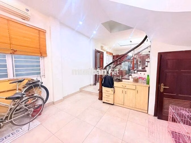 NHÀ LÔ GÓC CẦU GIẤY – 3 MẶT THOÁNG, Ô TÔ, KINH DOANH -GIÁ 19,2 TỶ