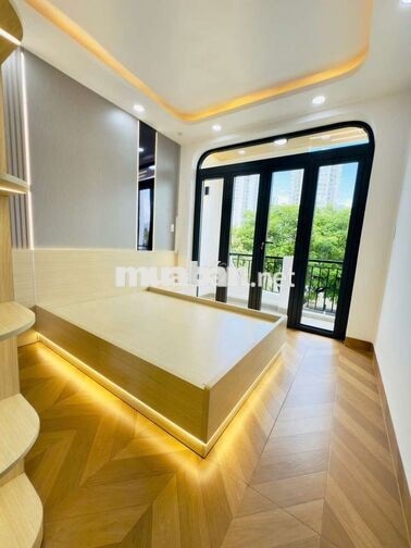 SIÊU PHẨM  MẶT TIỀN  KINH DOANH  . Q. 6
