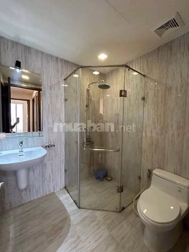 Cho thuê C/c Sacomreal-3 PN ko Nội Thất 98m2 giá 11 tr/th có 2 ban côn