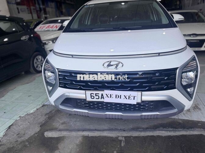 Hyundai Stargazer 7 chỗ Tự động Trắng