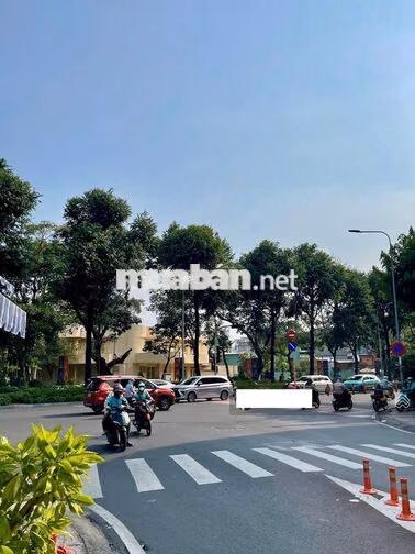 CHO THUÊ MẶT BẰNG NGUYỄN ĐÌNH CHIỂU QUẬN 1, TRỆT 2 LẦU DTSD ~500M2